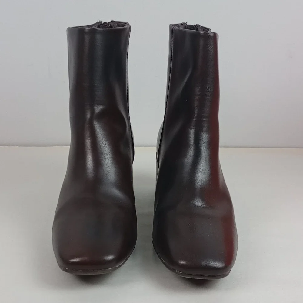 Baretraps Womens 9.5 Brown Faux Leather Block Heel Square Toe Emilie Ankle Boots